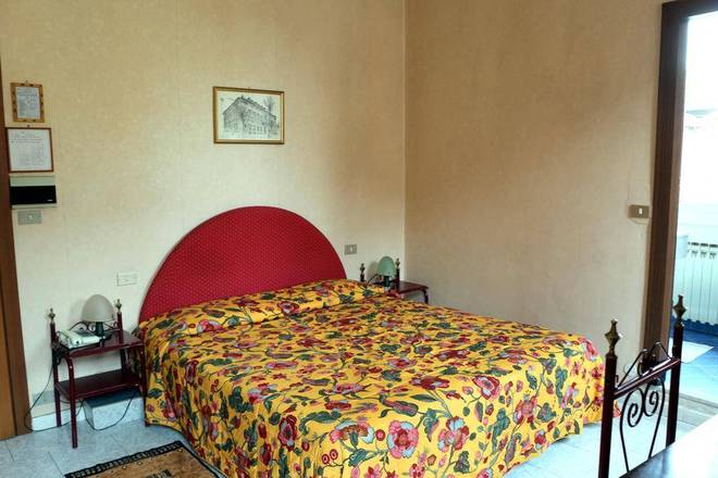 Hotel Italia, Turin