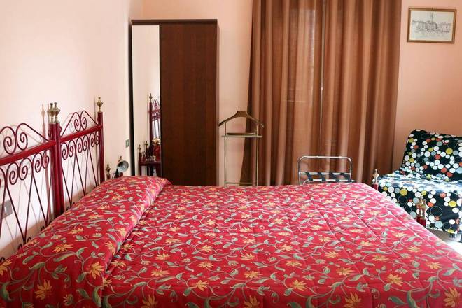 Hotel Italia, Turin