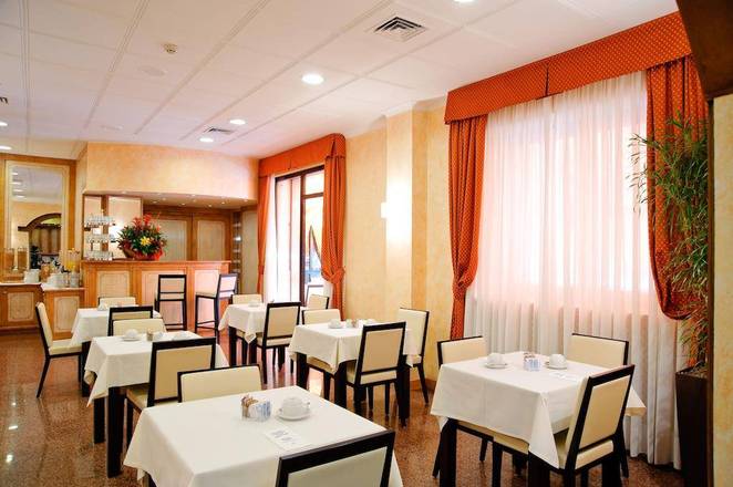 Novo Hotel Rossi, Verona