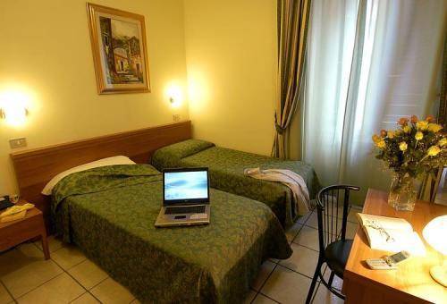 Hotel 22 Marzo, Milan