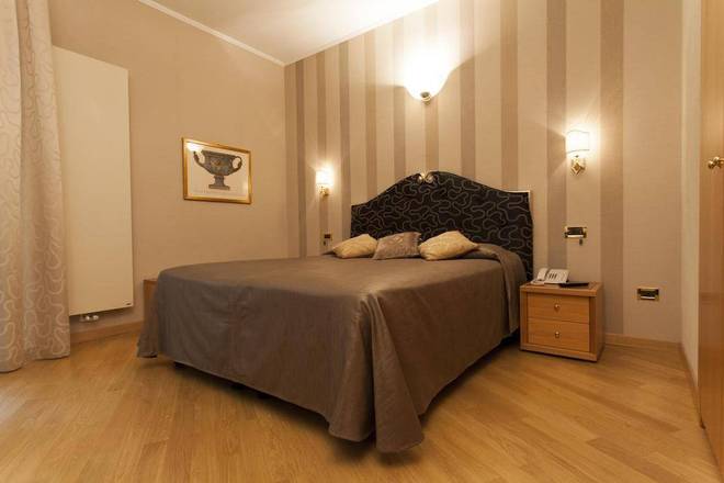 Hotel Europa, Verona