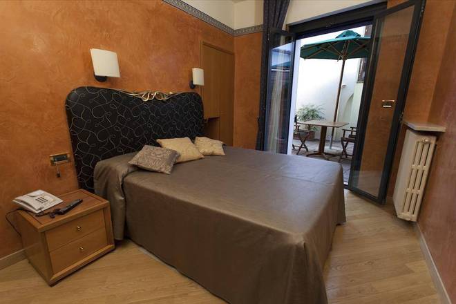 Hotel Europa, Verona