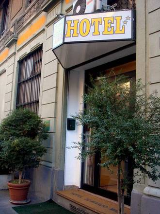 Hotel 22 Marzo, Milan