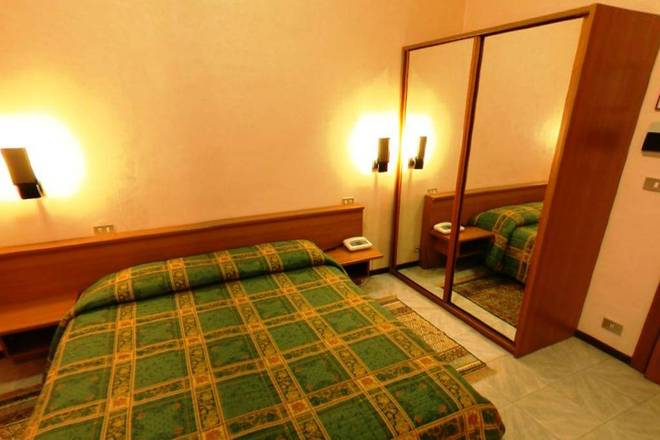 Hotel Italia, Turin