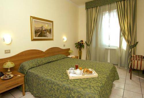 Hotel 22 Marzo, Milan